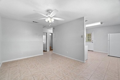 Apartment complex with 4 duplex units and 8 total rental units - photo 5