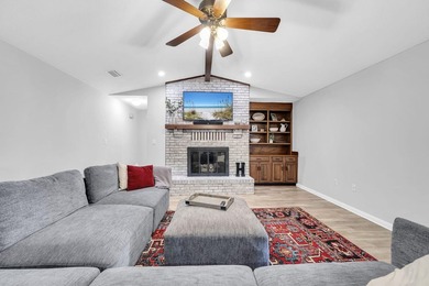 Welcome to highly sought-after Bluewater Bay, where charm - photo 7