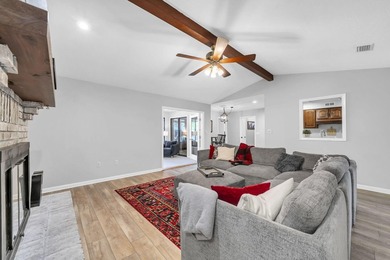 Welcome to highly sought-after Bluewater Bay, where charm - photo 9
