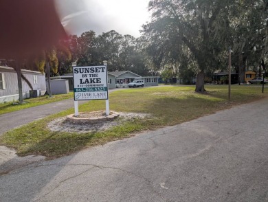 Lake Home For Sale in Lake Alfred, Florida