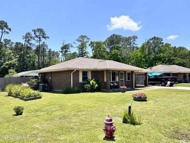 Your New Home Awaits! This charming 3-bedroom, 1.5-bath home - photo 1