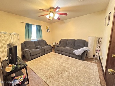 Your New Home Awaits! This charming 3-bedroom, 1.5-bath home - photo 10