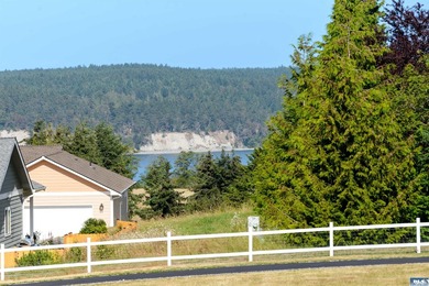 Nestled in the heart of sunny Sequim, this stunning A-frame home - photo 4