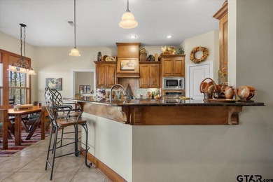 Experience the perfect blend of comfort, luxury, and East Texas - photo 11