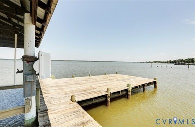 **This is  ULTIMATE river home & its being sold completely - photo 15