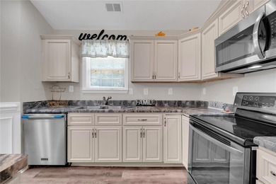 Welcome to 305 Ramsey Road where modern comfort meets peaceful - photo 6