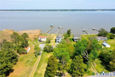 **This is  ULTIMATE river home & its being sold completely - photo 23