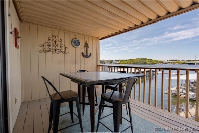 Beautifully maintained 2-bedroom, 2-bath condo at Parkside Place