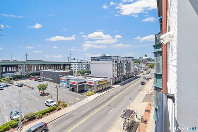 A rare 1,359 sq. ft. urban sanctuary! This luxury 3BR/2BA - photo 28