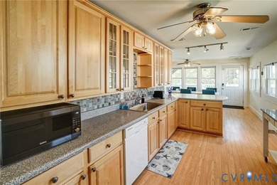 **This is  ULTIMATE river home & its being sold completely - photo 28
