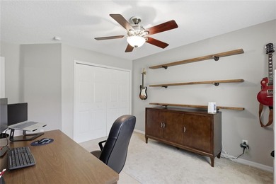 Virtually Staged. Welcome to this beautifully maintained - photo 29