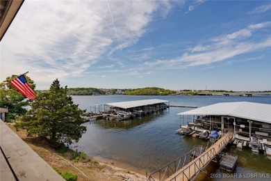 Beautifully maintained 2-bedroom, 2-bath condo at Parkside Place