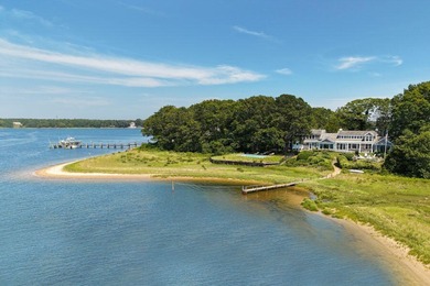 Exquisite Waterfront Estate in Exclusive Oyster Harbors: - photo 3