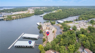 Beautifully maintained 2-bedroom, 2-bath condo at Parkside Place