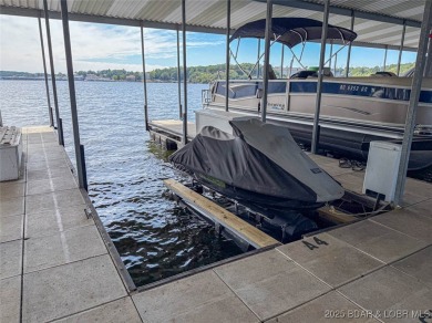 Beautifully maintained 2-bedroom, 2-bath condo at Parkside Place