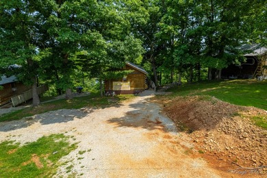 4 Cabins on roughly 2.5 acres adjoining the Warm Fork River and - photo 7
