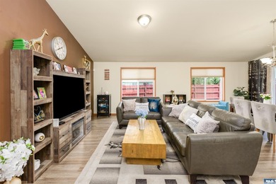 Beautifully maintained 2014-built home in a convenient Port - photo 10