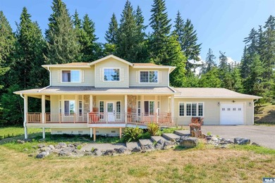 Tucked into a peaceful setting, this spacious 4-bedroom, 2 - photo 2