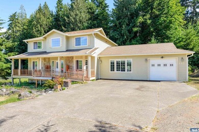 Tucked into a peaceful setting, this spacious 4-bedroom, 2 - photo 3