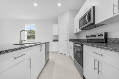 Under construction in Magnolia Square, this to be built home - photo 10