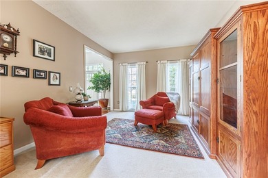 Looking for a beautiful, turn-key property in the desirable - photo 8
