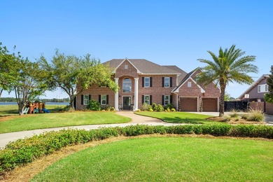 Coastal living at its finest AND featured on HGTV Amazing Water - photo 4