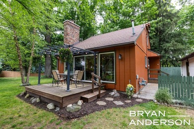 Townline Lake - Montcalm County Home For Sale in Lakeview Michigan