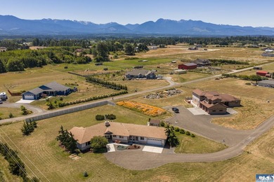 Panoramic Olympic Mountain views take center stage from this - photo 4