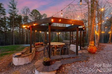 Welcome to your private riverfront retreat at 214 Ridgeway Drive - photo 5