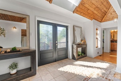 Welcome to your private riverfront retreat at 214 Ridgeway Drive - photo 8