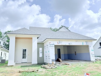 Lake Home For Sale in Lafayette, Louisiana