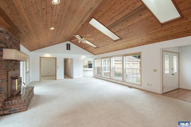 One level, 3 bedroom, 2 bath home with a den, located on the - photo 6