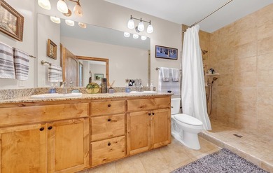 Stunning Lake Almanor West Home with Exceptional Features - photo 14