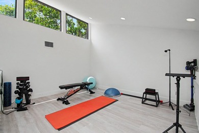 Welcome to Thornhill Village an intimate boutique community of - photo 20