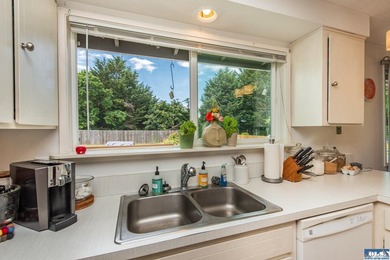 Mountain views, private community beach access, and beautiful - photo 7