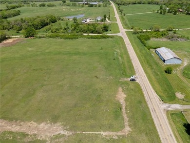 UPGRADES INCLUDE A WATER AND ELECTRIC LINE ADDED, AS WELL AS A - photo 3