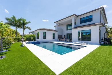 Lake Home For Sale in Boca Raton, Florida