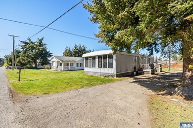 Exceptional Opportunity with Mountain Views, Shop Space & - photo 3