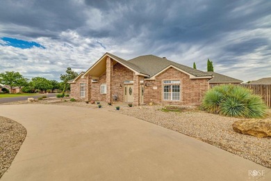 Searching for a spacious home with exceptional amenities and a - photo 4