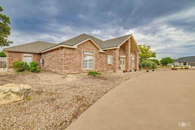 Searching for a spacious home with exceptional amenities and a - photo 6
