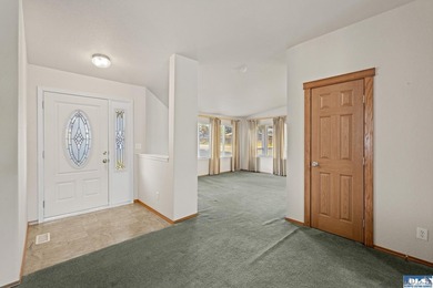 Exceptional Opportunity with Mountain Views, Shop Space & - photo 10
