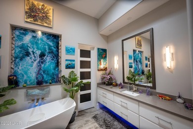This stunning recently built single-family home in Lake Havasu - photo 18