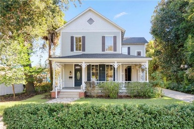 Constructed in 1908 and thoughtfully updated for modern living - photo 1