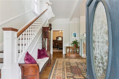 Constructed in 1908 and thoughtfully updated for modern living - photo 3