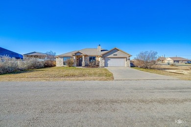You will love coming home to this beautiful, well-kept 4-bedroom - photo 3