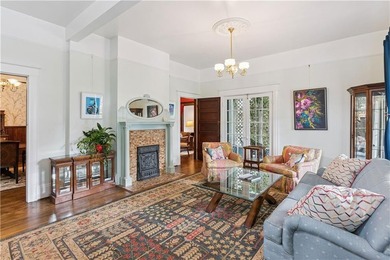 Constructed in 1908 and thoughtfully updated for modern living - photo 4