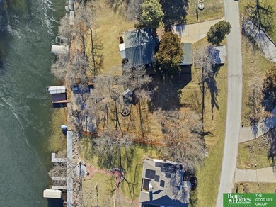 LOCATION LOCATION LOCATION! This lot is located in the heart of - photo 5
