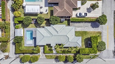 Beautiful 3 bedroom 3 bath pool home ideally situated on a - photo 25