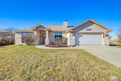 You will love coming home to this beautiful, well-kept 4-bedroom - photo 6
