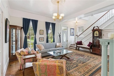 Constructed in 1908 and thoughtfully updated for modern living - photo 8